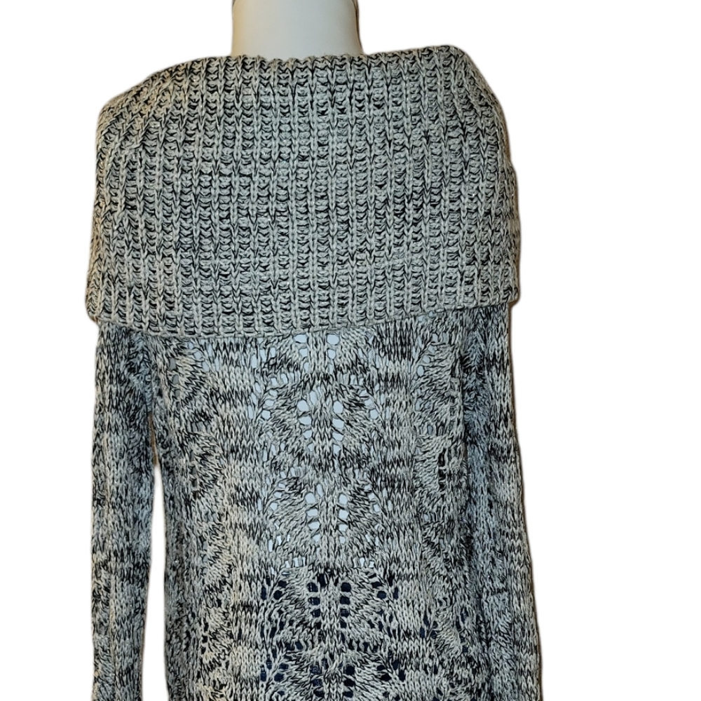 Sweaters - Picture 7 of 15